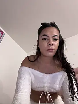 Snapshot of lindaa__ chatting on September 20, 7:52 pm lindaa online show from September 20, 7:52 pm