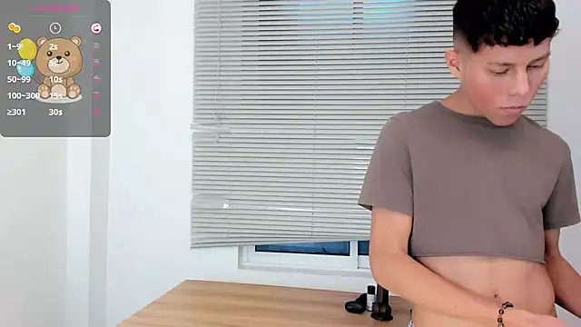 Little liam online show from November 24, 9:15 pm