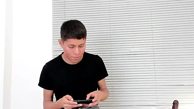 Little liam online show from October 19, 8:11 pm