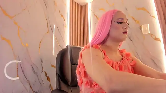 Snapshot of Marian_Cristal chatting on February 13, 4:56 am Marian Cristal online show from February 13, 4:56 am