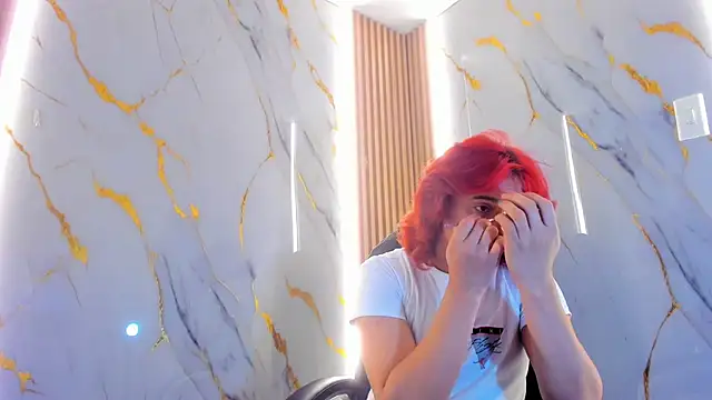 Snapshot of Marian_Cristal chatting on February 8, 4:10 am Marian Cristal online show from February 8, 4:10 am