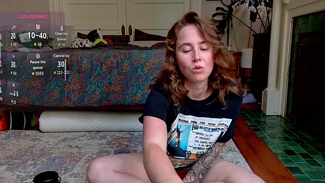 Snapshot of wutangwendy chatting on June 4, 5:50 pm wutangwendy online show from June 4, 5:50 pm
