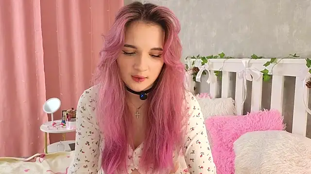 vivyboo111 online show from April 17, 6:11 pm