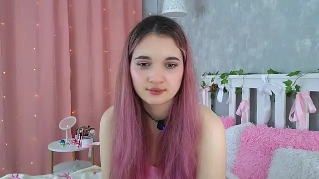vivyboo111 online show from May 19, 9:00 pm