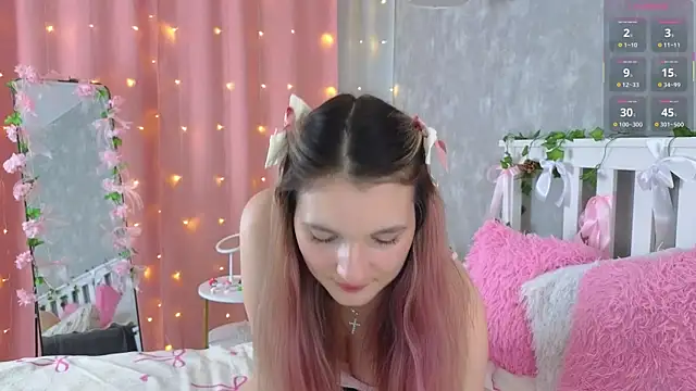 Snapshot of vivyboo111 chatting on June 9, 9:16 pm vivyboo111 online show from June 9, 9:16 pm