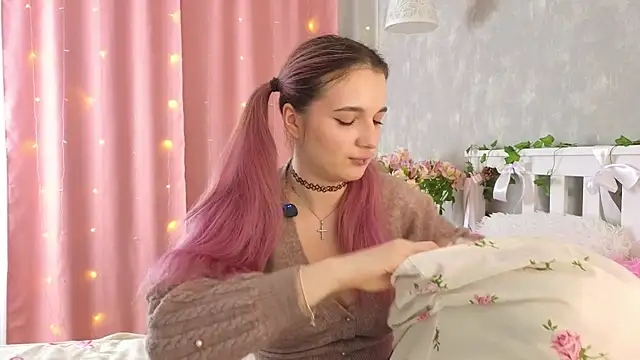 vivyboo111 online show from April 25, 8:06 pm