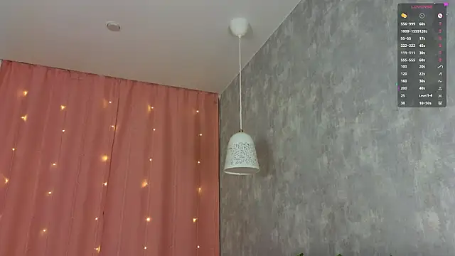 Snapshot of vivyboo111 chatting on February 19, 8:06 pm vivyboo111 online show from February 19, 8:06 pm