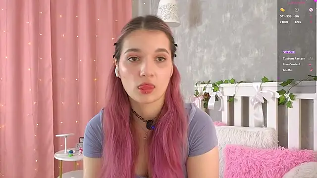 vivyboo111 online show from May 9, 9:18 pm
