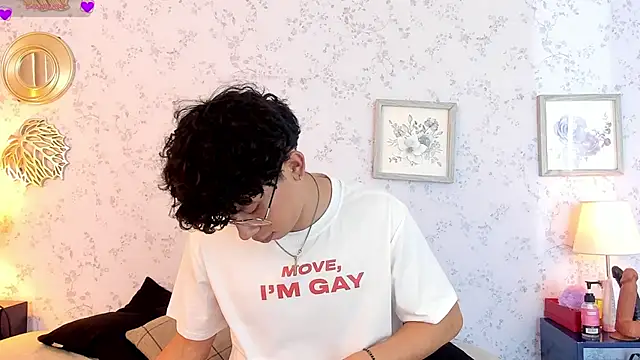 liam twiink online show from March 26, 7:34 pm