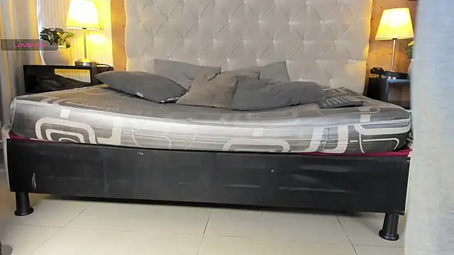 liam twiink online show from November 5, 7:28 pm