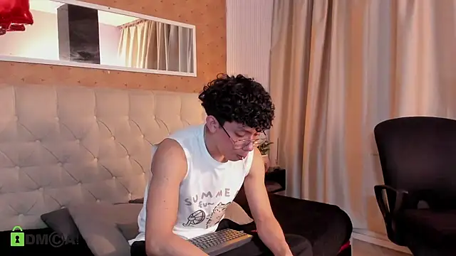 liam twiink online show from February 26, 2:55 am