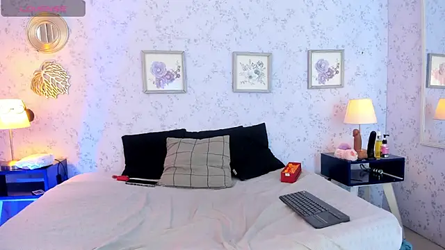 liam twiink online show from March 19, 7:58 pm