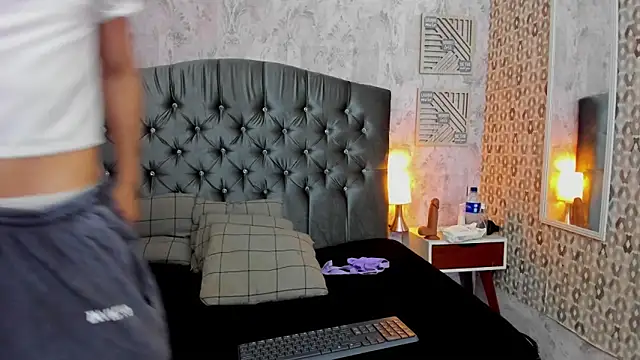 liam twiink online show from February 17, 3:26 am