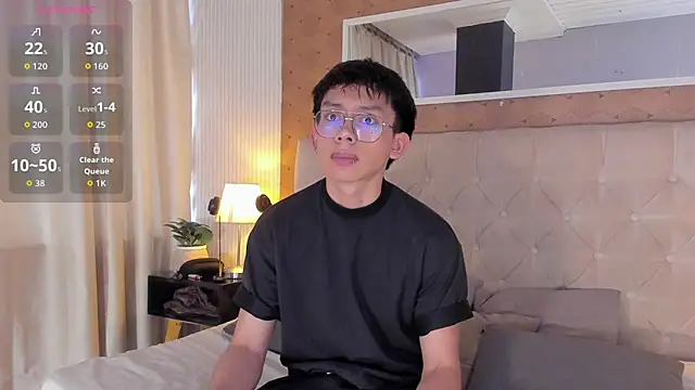 liam twiink online show from November 15, 7:07 pm