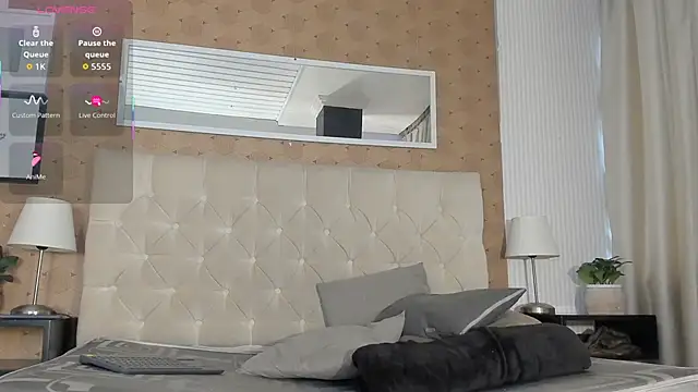 liam twiink online show from November 19, 7:25 pm