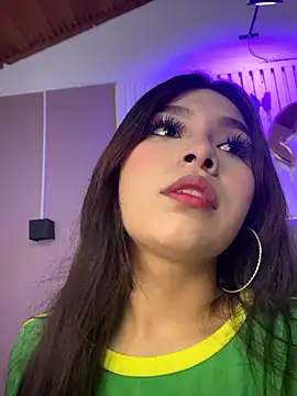 isa vel online show from January 16, 8:02 pm