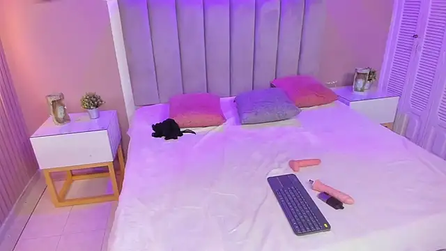 isa vel online show from November 27, 7:25 pm