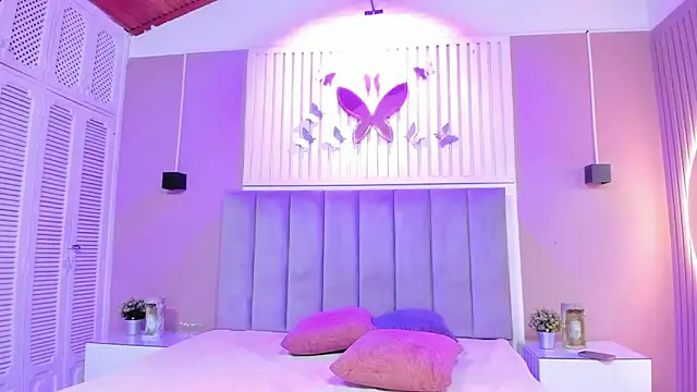 isa vel online show from October 31, 7:43 pm