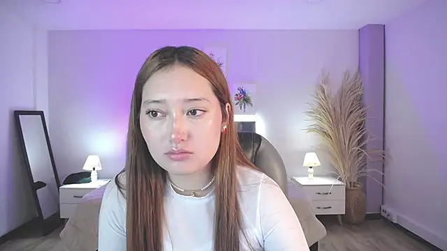 Samara Hilton 2 online show from December 2, 6:42 pm