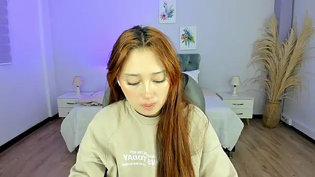 Samara Hilton 2 online show from October 27, 6:53 pm