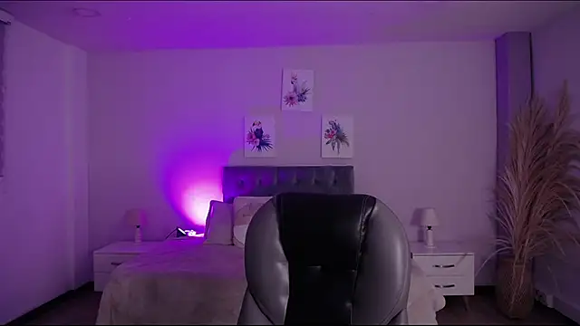 Samara Hilton 2 online show from December 5, 6:28 pm