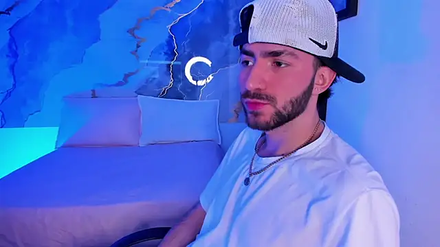 bastian12   online show from October 11, 3:29 am