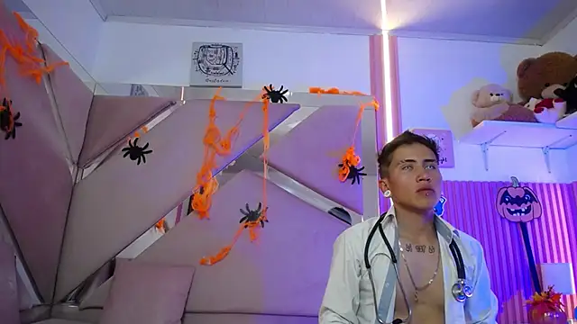 oblivionlove online show from October 30, 8:39 pm