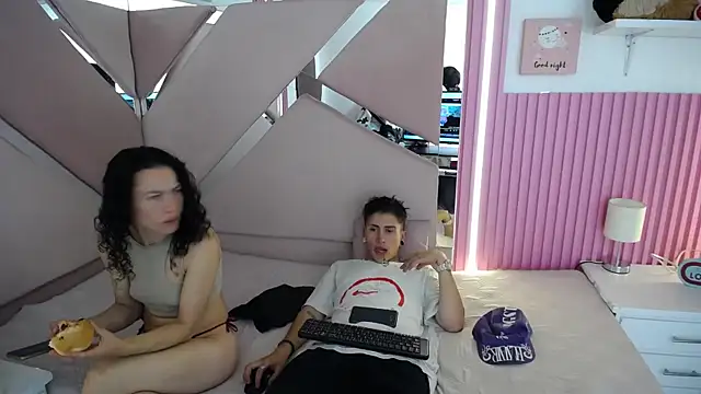 oblivionlove online show from March 13, 10:15 pm