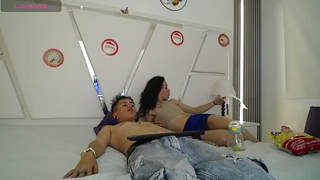 oblivionlove online show from January 7, 8:03 pm