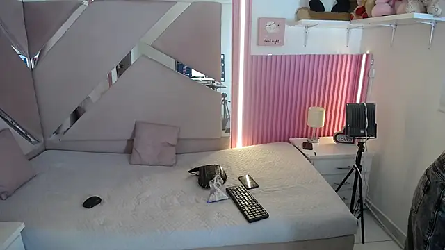 oblivionlove online show from May 19, 9:22 pm