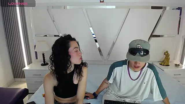 oblivionlove online show from March 30, 10:11 pm