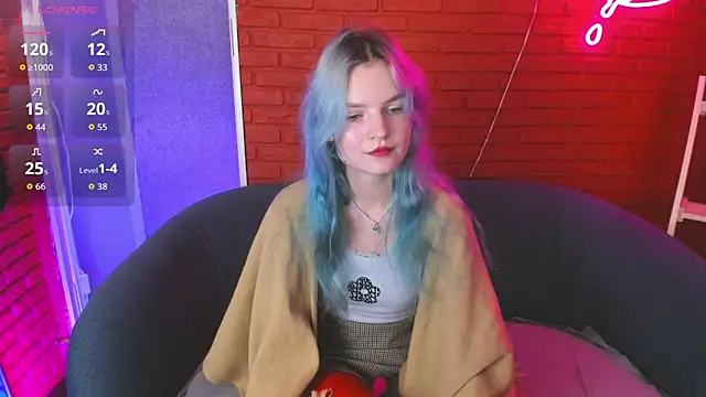 Snapshot of Lika_Sky chatting on October 16, 4:15 pm Lika Sky online show from October 16, 4:15 pm