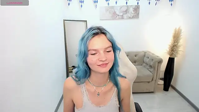 Snapshot of Lika_Sky chatting on September 24, 6:42 am Lika Sky online show from September 24, 6:42 am