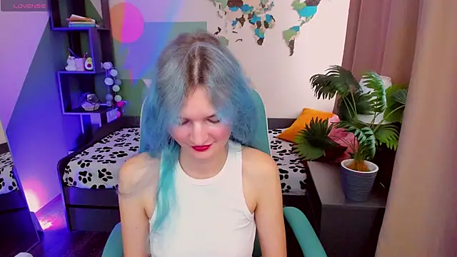 Snapshot of Lika_Sky chatting on October 4, 11:12 am Lika Sky online show from October 4, 11:12 am
