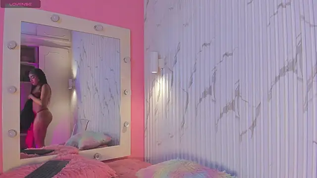 Missdionne curly online show from November 6, 9:57 am