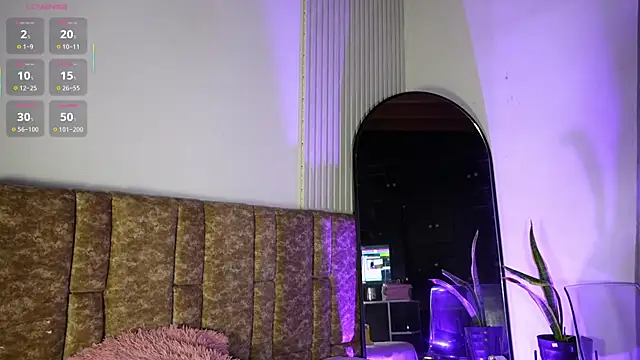 Missdionne curly online show from April 8, 11:12 am