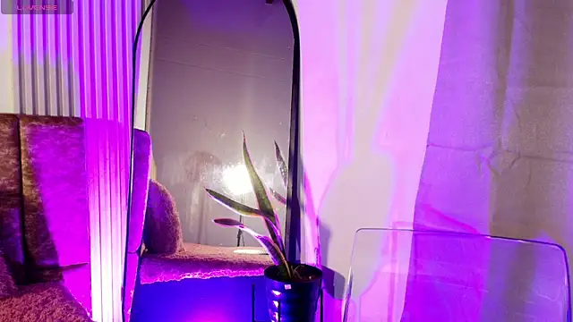 Missdionne curly online show from March 28, 10:27 am