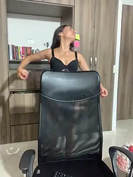 Snapshot of sweet-abbie chatting on November 15, 4:16 am sweet-abbie online show from November 15, 4:16 am