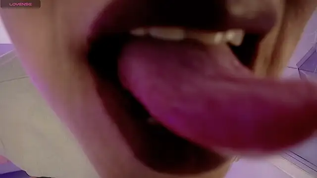 EvaGoddess  online show from December 5, 4:49 pm