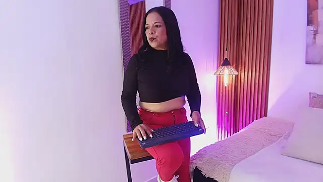 Snapshot of EvaGoddess_ chatting on June 9, 7:59 pm EvaGoddess online show from June 9, 7:59 pm