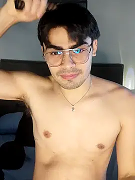 Snapshot of Mason_grey chatting on October 14, 8:53 pm Mason grey online show from October 14, 8:53 pm