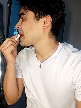 Snapshot of Mason_grey chatting on October 17, 7:15 pm Mason grey online show from October 17, 7:15 pm
