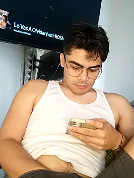 Snapshot of Mason_grey chatting on October 30, 12:14 pm Mason grey online show from October 30, 12:14 pm