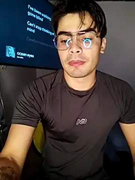 Snapshot of Mason_grey chatting on December 2, 12:40 pm Mason grey online show from December 2, 12:40 pm