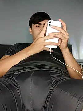 Snapshot of Mason_grey chatting on October 4, 2:13 am Mason grey online show from October 4, 2:13 am