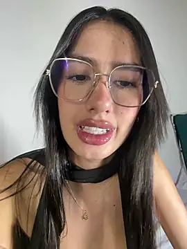 Snapshot of Julieta_Duque chatting on July 14, 3:22 am Julieta Duque online show from July 14, 3:22 am