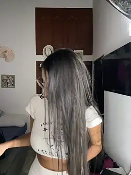 Julieta Duque online show from March 25, 2:12 am