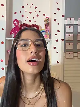 Julieta Duque online show from February 11, 2:33 am