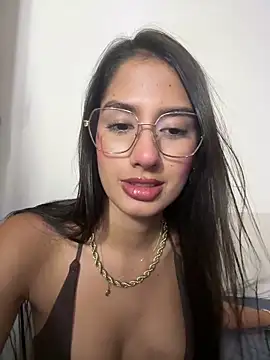 Julieta Duque online show from April 23, 3:24 am