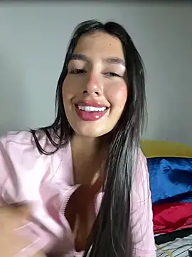 Snapshot of Julieta_Duque chatting on July 1, 4:35 am Julieta Duque online show from July 1, 4:35 am